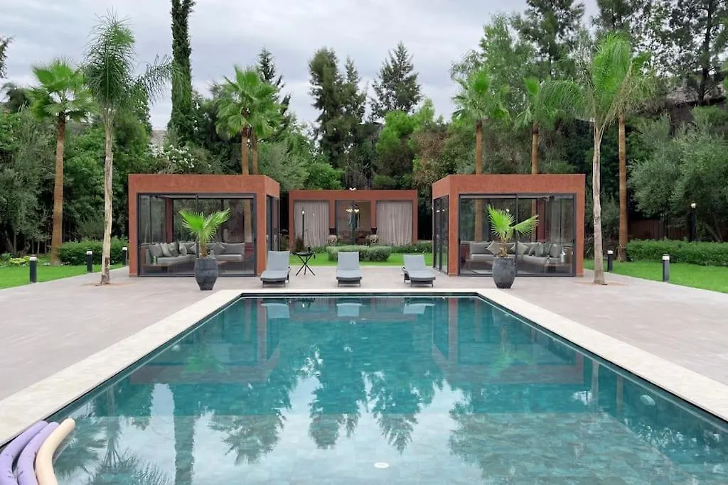 The Majestic Villa - Heated Pool contacts